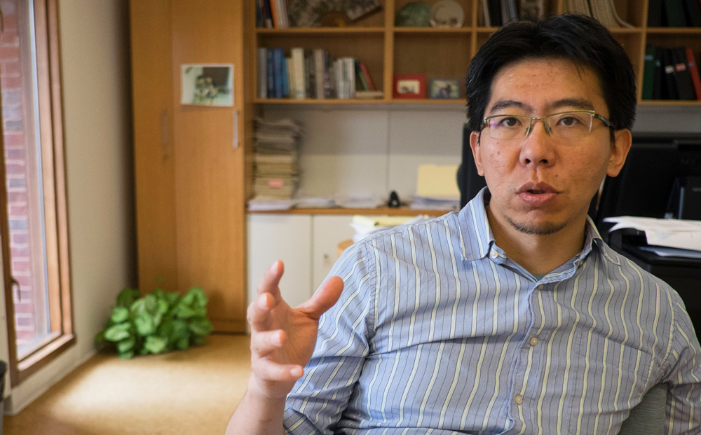Joe Zhou, an associate professor in Harvard’s Department of Stem Cell and Regenerative Biology